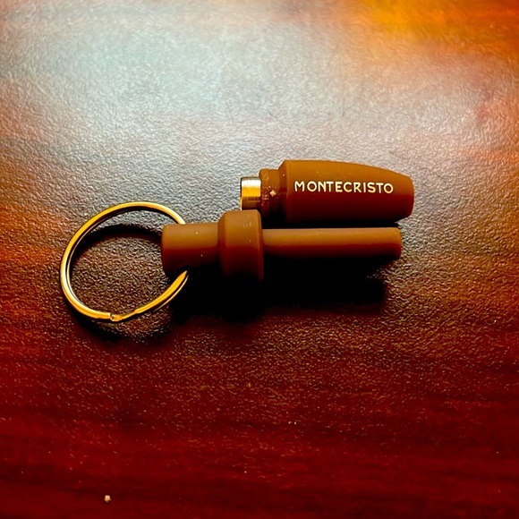 Montecristo Cutter Gift Set (cigar not included) - Picture 4 of 4